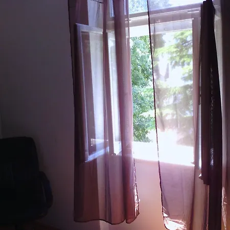 Gim Apartment *